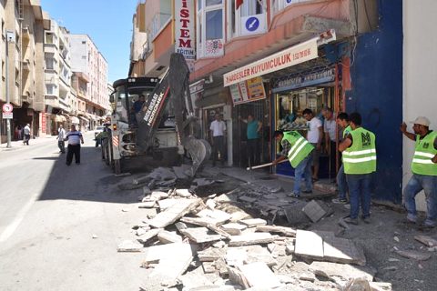 Cumhuriyet mahallesinde güzeleştirme çalişmalari