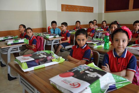 Ilk ders zili çaldi