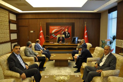 Akdoğan ve sari dan kaymakam şahin e ziyaret