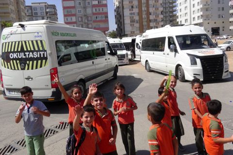 Okullarin öğle arasinin 40 dakika olmasina tepki
