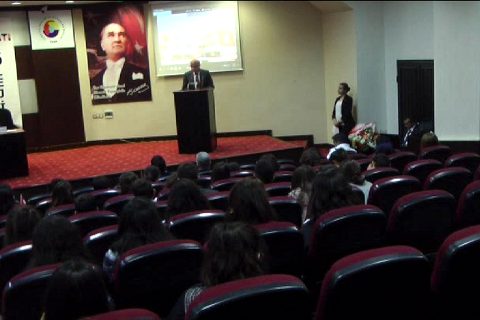 Arti okullari ndan seminer