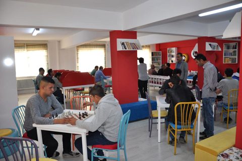 Z kütüphane ye yoğun ilgi