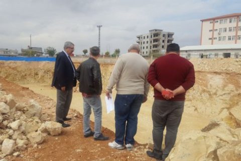 İlçe Milli Eğitim Müdürü Sayın Cengiz GÜNDEŞ yapımı devam eden okul, pansiyon ve atöl