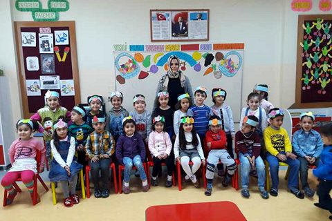 Minikler yerli mali haftasini kutladi