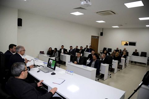 Akdoğan avukatlar ile bir araya geldi