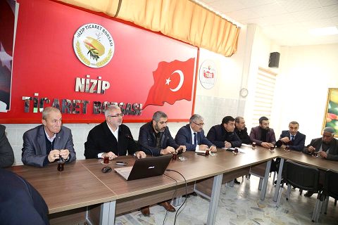 Akdoğan fistik hali esnaflariyla buluştu