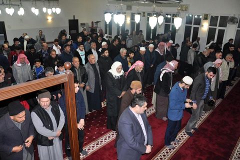 Suriyeliler afrin için dua etti