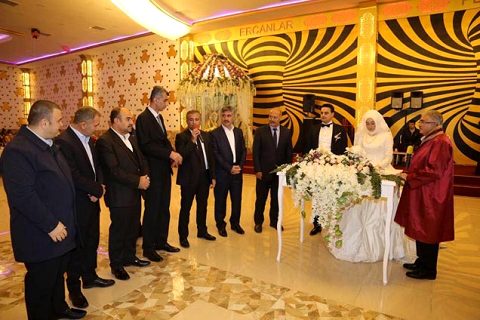 Yakar ailesinin mutlu günü