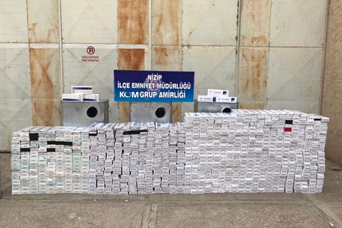 Egzozdan duman yerine kaçak sigara çikti
