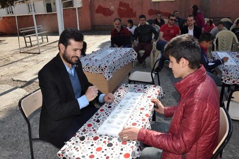 Akçakent mahallesi nde mangala şenliği