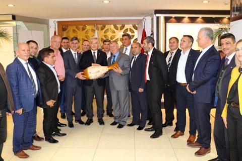 Nto  dan kardeş oda menemen e ziyaret