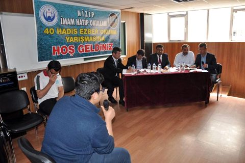 öğrencilerin hadis yarişi