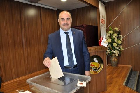 Ibrahim sari tekrar borsa başkani seçildi