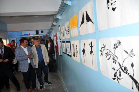 Hasan çapan anadolu lisesi nde resim sergisi