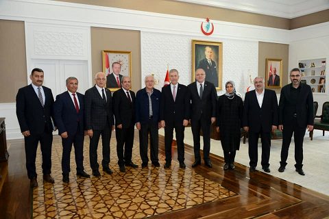 Akdoğan ve gaziantep milletvekilleri sağlik bakani demircan i ziyaret etti