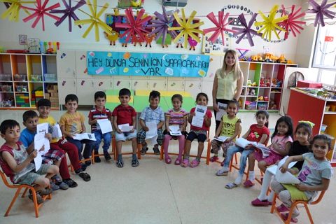 Neşeli ayaklar sinifindan neşeli projesi