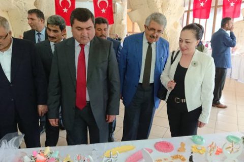 "Engelsiz Eller Üretiyor" Sodes projesinin El İşi Sergisinin açılışı yapıldı.