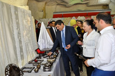 Nihem den yilsonu sergisi