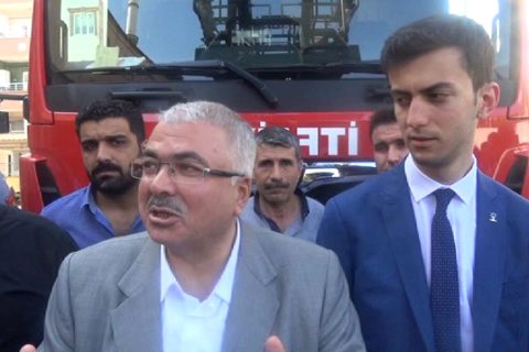 Akdoğan yeni itfaiye aracini test etti