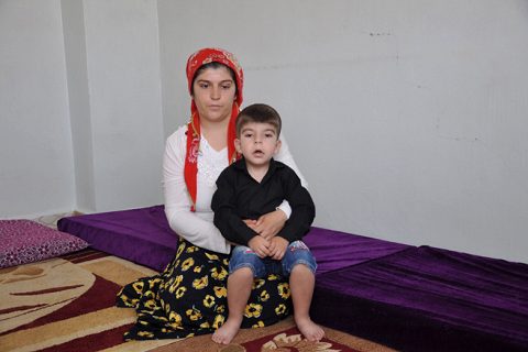 Küçük reşit in işitme cihazini çaldilar