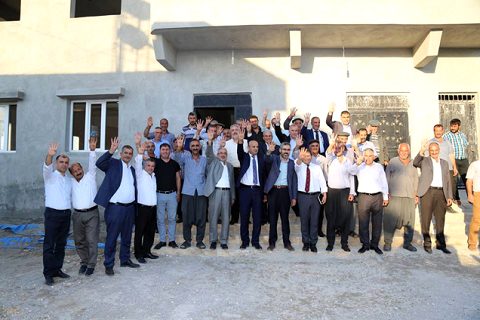 Dere ve dağ mahalle sakinlerinden ak parti ye yoğun  ilgi