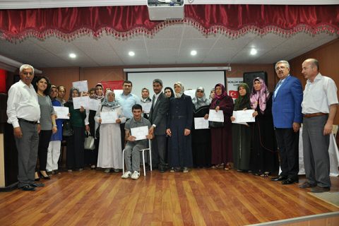 Kaymakam şahin karne dağitti