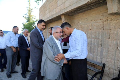 şahin ve akdoğan mahalle mahalle geziyor