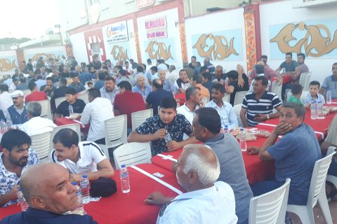 Yilmaz dan yemek daveti