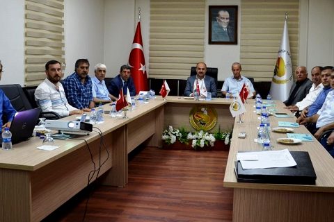 MECLİS ÜYELERİMİZE YÖNMECLİS ÜYELERİMİZE YÖNELİK ORYANTASYON ve TOBB AKREDİTASYON EĞİ