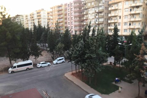 ÖKSÜZ GAYRİMENKULDEN fatih sultan mahallesinde 180 metre 3+1