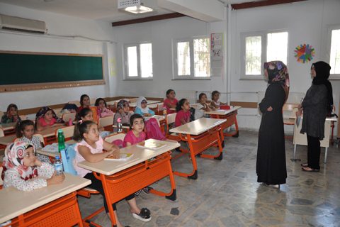 Nedder den çocuklara yaz okulu