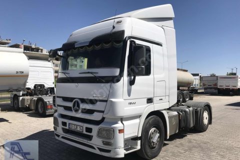 Atay oto galeriden 2011 actros 1844 klima-avrupa montaj-665binde
