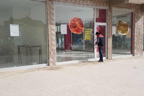 Satilik 180 m2 (35)met yolun bir alti ödeme kolayliği yapilir