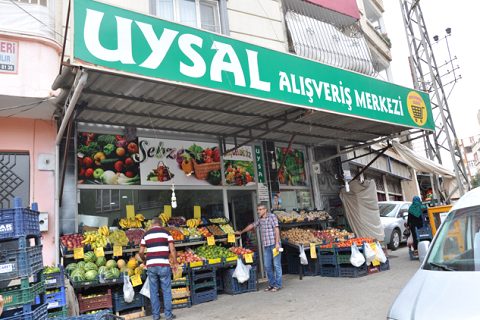 Uysal alişveriş merkezi marketler zinciri ne ilgi büyüyor