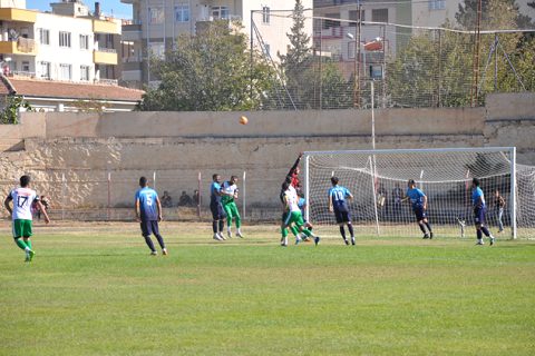 Nizip spor yenmeye doymuyor