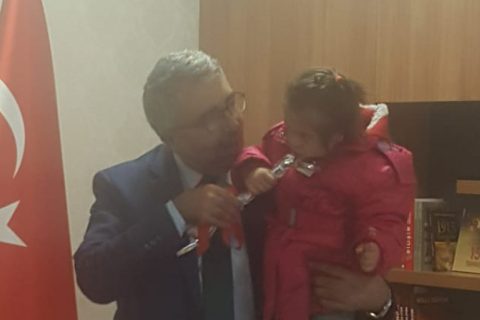 Özel Eğitim Öğrencilerinden İlçe Müdürümüz Sayın Cengiz GÜNDEŞ´e ziyaret.