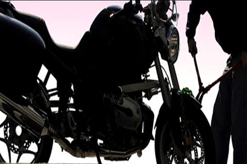 Motosiklet hirsizlari tutuklandi