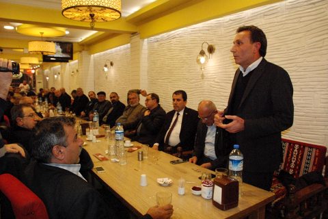 Chp ve iyi parti den dayanişma yemeği