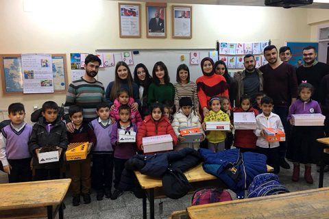 çiçeği burnunda avukat tan eğitime destek