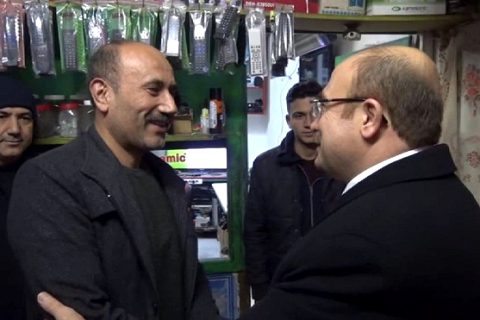 Vatandaşlar Sarı yı bağrına bastı
