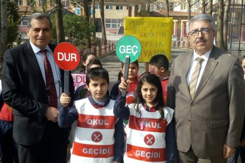 Öncelik Hayatın, Öncelik Yayanın