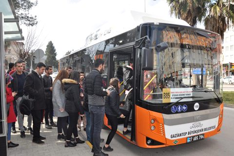 Vatandaşlar belediyenin otobüs hizmetinden memnun