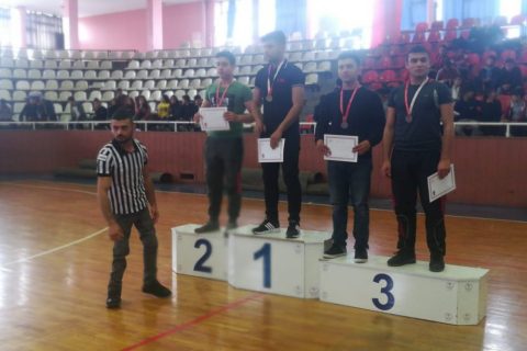 Bilek Güreşi İl Müsabakalarında Hüseyin Yalçın Çapan Anadolu Lisesi´nden Büyük Başarı
