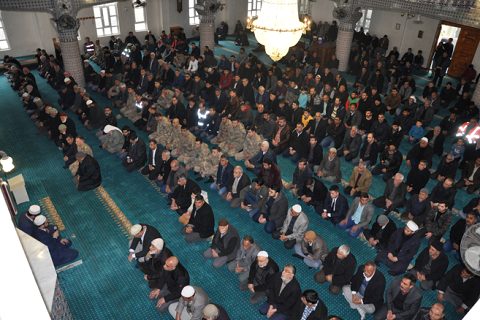 şehitler için mevlit programi düzenlendi