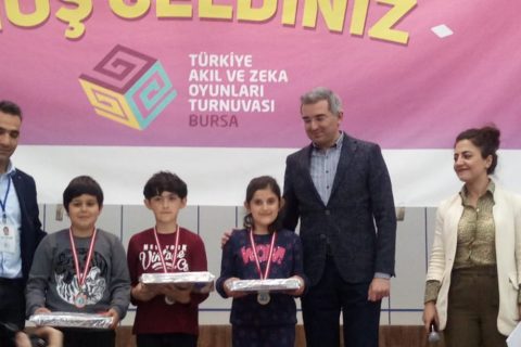 İslim Marufoğlu İlkokulu´ndan Akıl ve Zeka Oyunları Turnuvasında Büyük Başarı