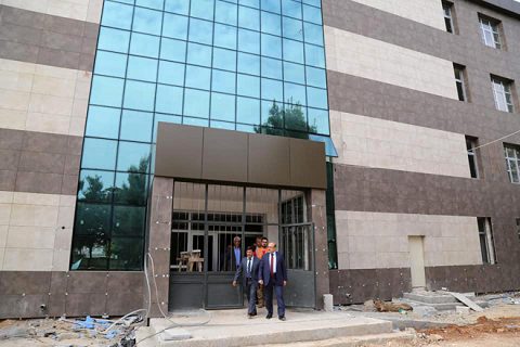 Başkan sari dan okul ziyareti