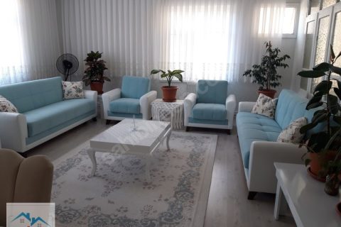 NİZİP SULTAN EMLAK'dan SATILIK 3+1 DAİRE