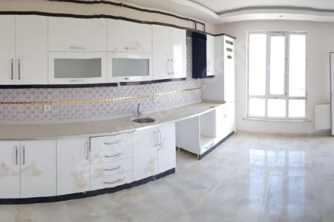 BAŞARI EMLAK' tan CADDE ÜSTÜ SATILIK 3+1