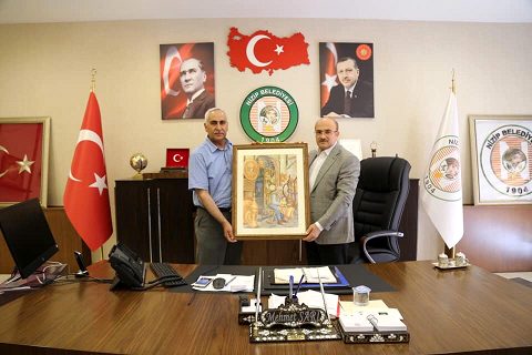 Nizipli Ressam?dan Başkan Sarı?ya Yağlı Boya Tablo