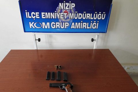 Nizipte ruhsatsız tabanca ele geçirildi